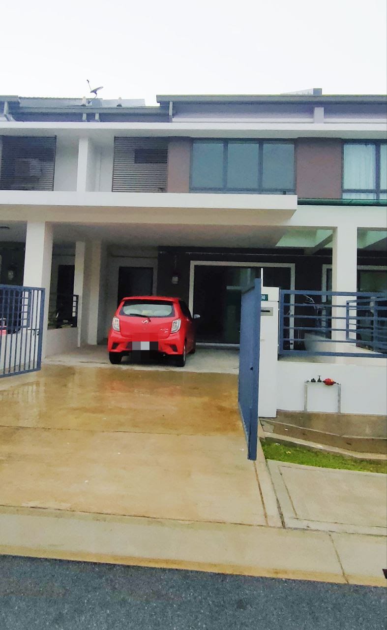 Below Market Value Alert! Spacious Double Storey Terrace in Bukit Banyan, Sg Petani 🌟