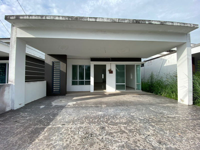 Single Storey Zero-Lot Bungalow, Taman Mekarsari, Kepala Batas