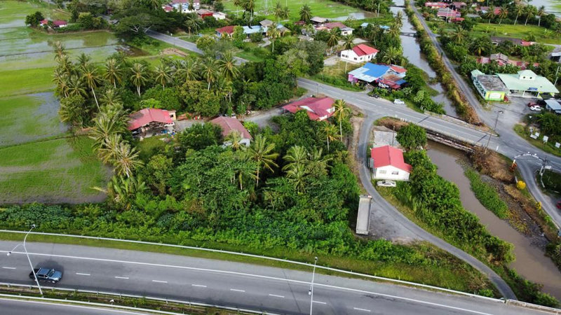 Tanah Tepi Jalan Utama Kayang Perlis